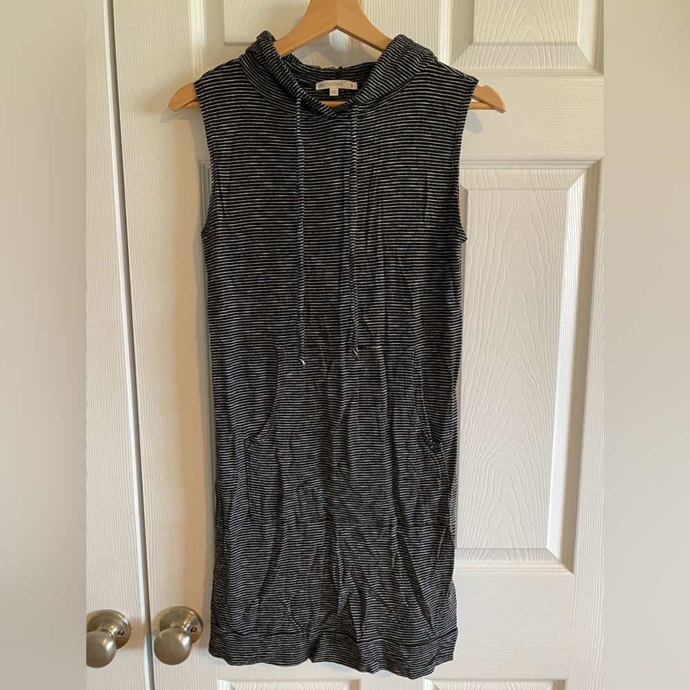 Hoodie midi dress stripes